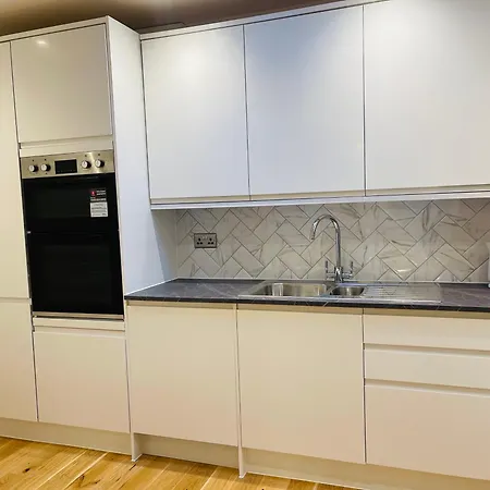 Fully Furnished Duplex Apartment In Askew Road Лондон Экстерьер фото