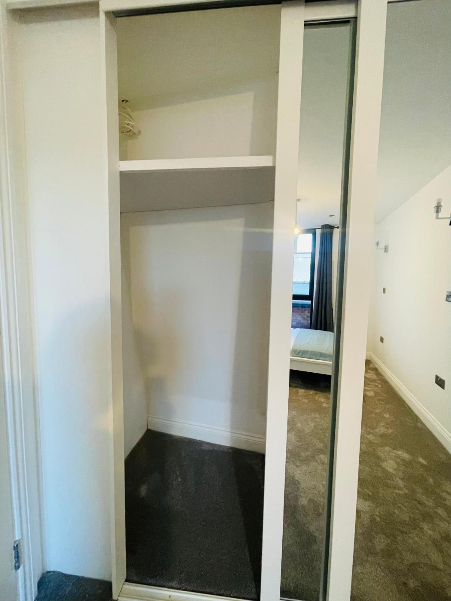 Fully Furnished Duplex In Askew Road Апартаменты