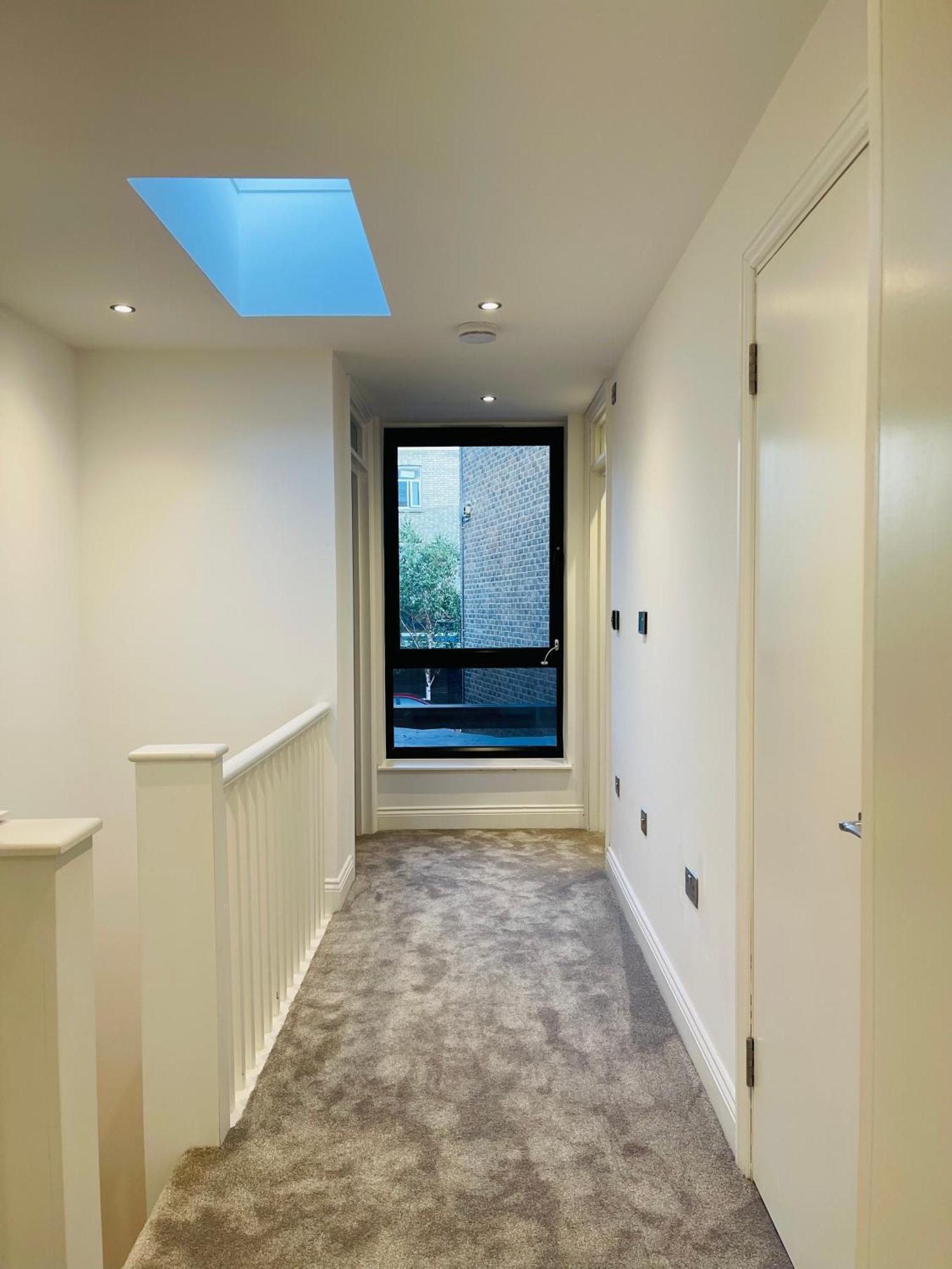 Appartamento Fully Furnished Duplex In Askew Road Londra